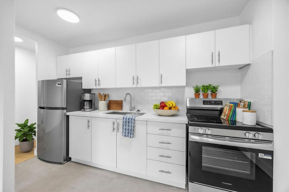 2070 Camilla Road, Mississauga, ON, L5A 2J7 - 3