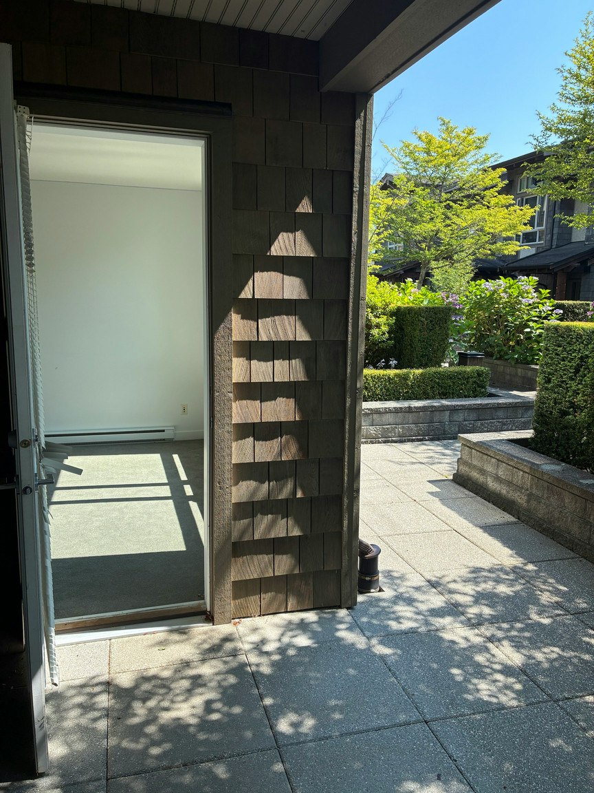 302-3233 Wesbrook Mall, Vancouver, BC, V6S 0B3 - 8