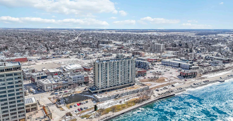 1306-155 Front Street North, Sarnia, ON, N7T 7V5 - 27