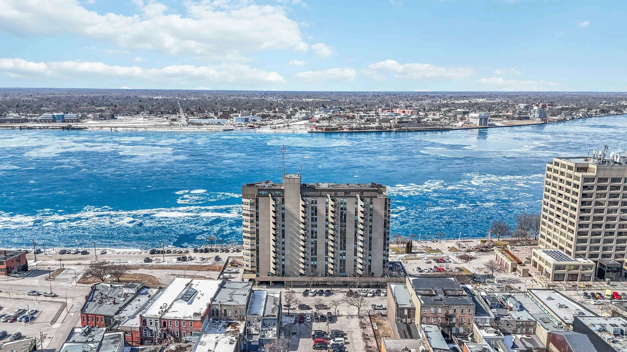 1306-155 Front Street North, Sarnia, ON, N7T 7V5 - 25