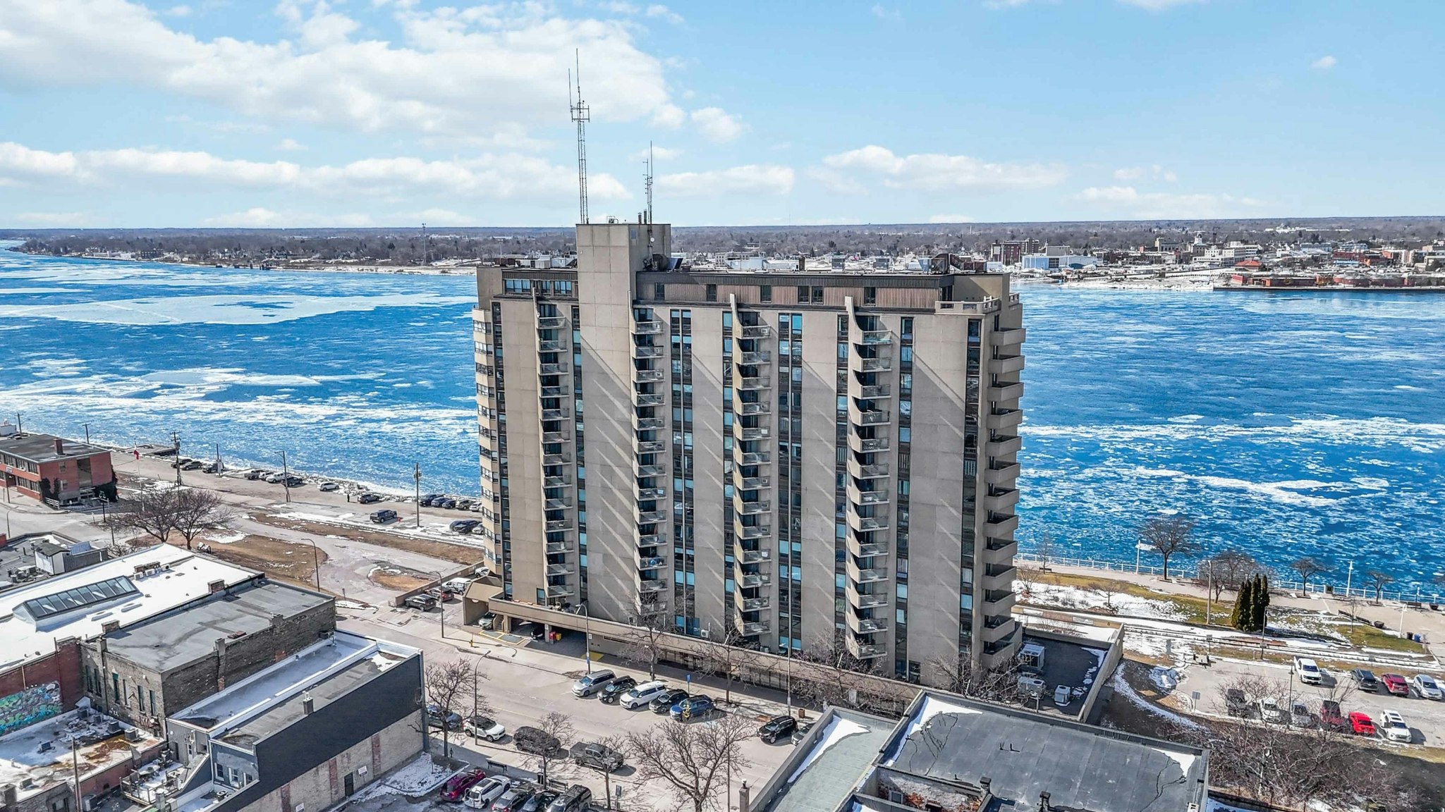 1306-155 Front Street North, Sarnia, ON, N7T 7V5 - 24