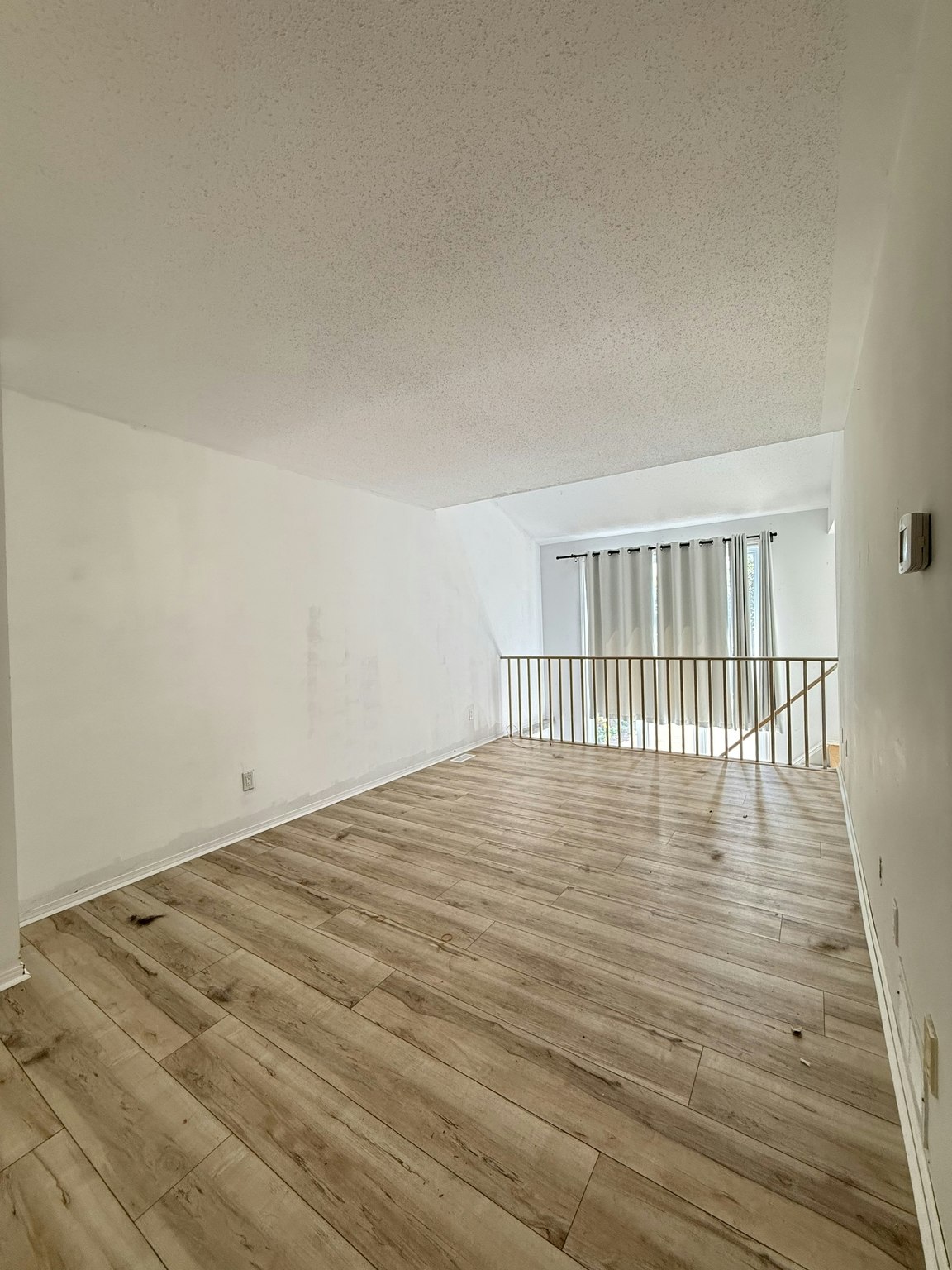 1-70 Inverary Drive, Ottawa, ON, K2K 2S1 - 4