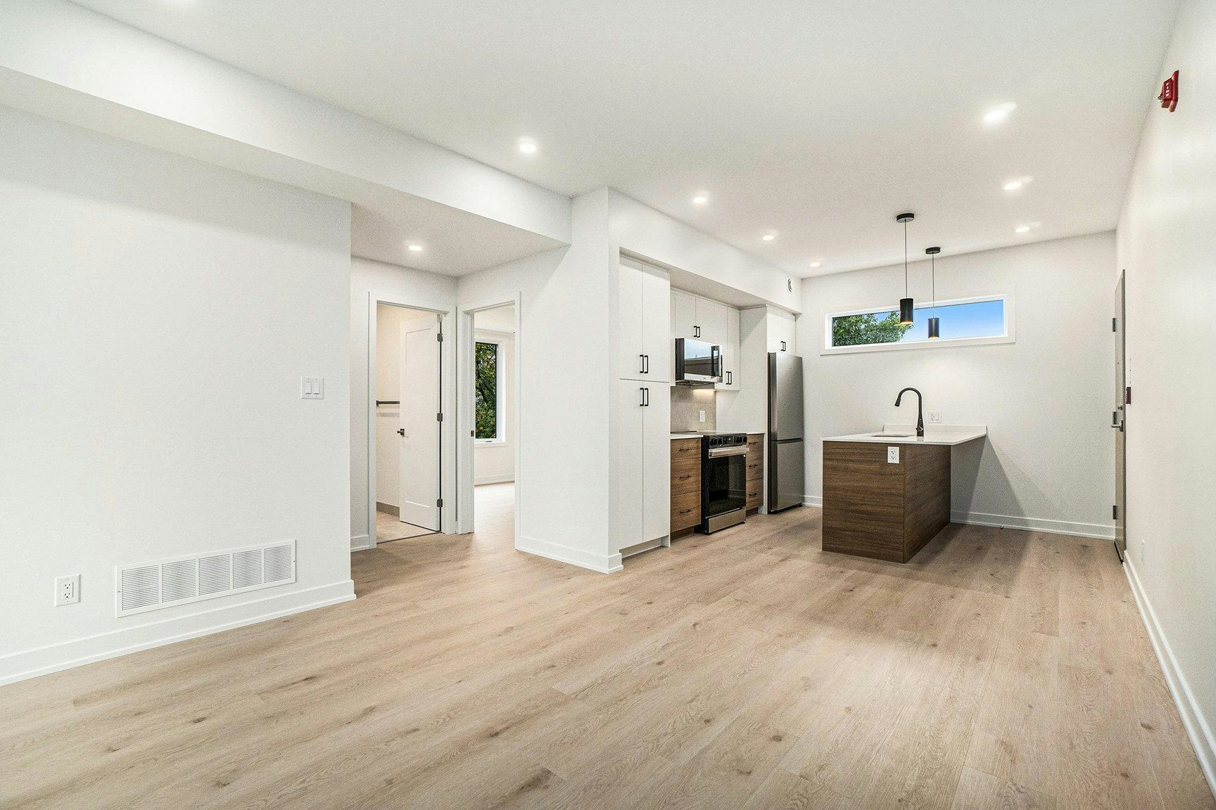 8-373 Iberville Street, Ottawa, ON, K1L 6G1