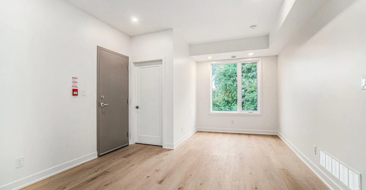 8-373 Iberville Street, Ottawa, ON, K1L 6G1 - 4