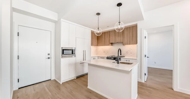 8375 Broadcast Avenue SW, Calgary, AB, T3H 6L3 - 3