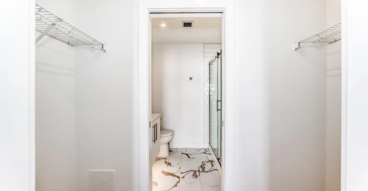 8375 Broadcast Avenue SW, Calgary, AB, T3H 6L3 - 35