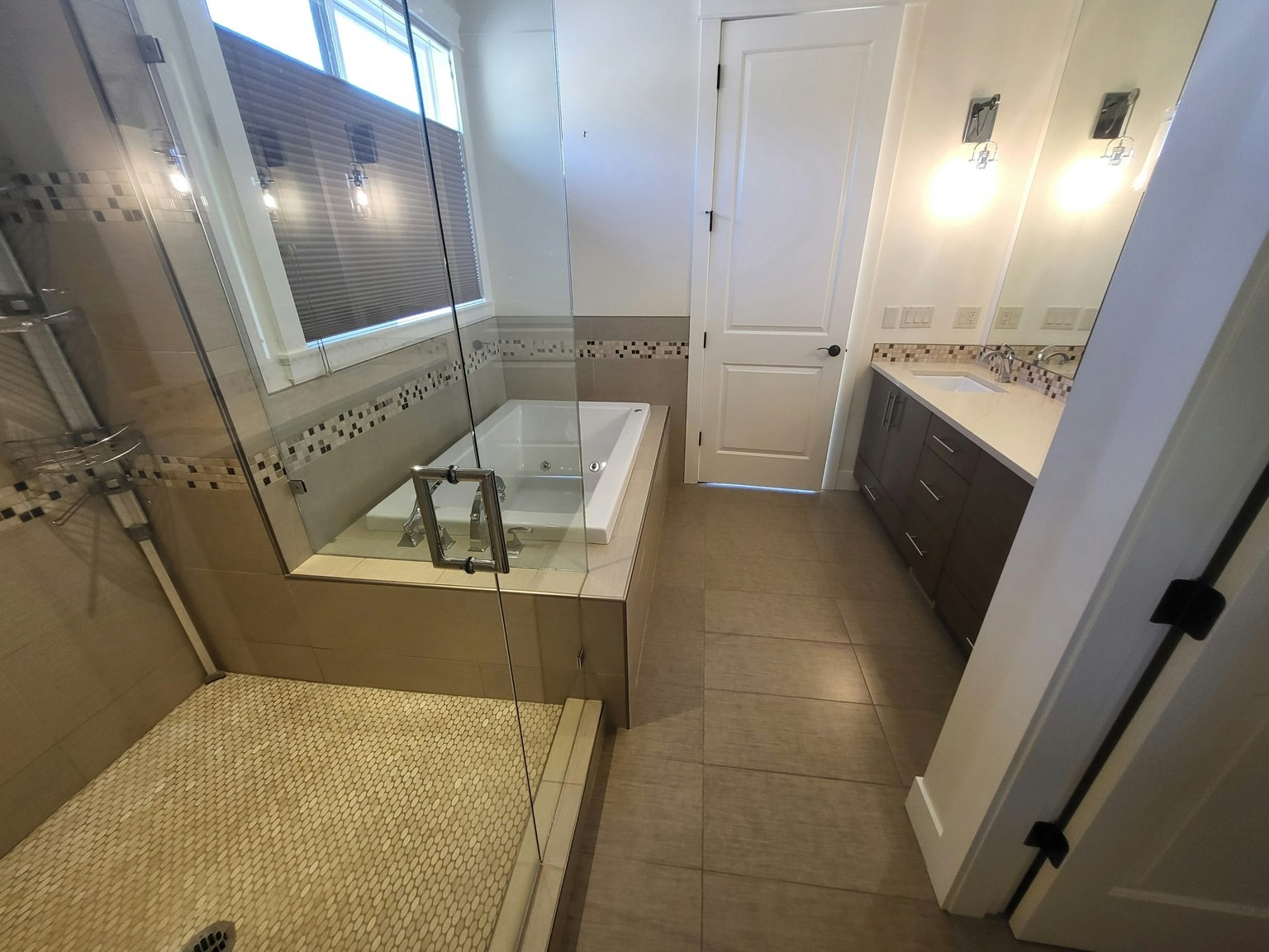 1887 Scott Crescent, West Kelowna, BC, V1Z 4B8 - 47
