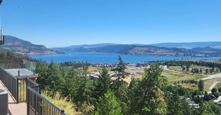 1887 Scott Crescent, West Kelowna, BC, V1Z 4B8 - 2