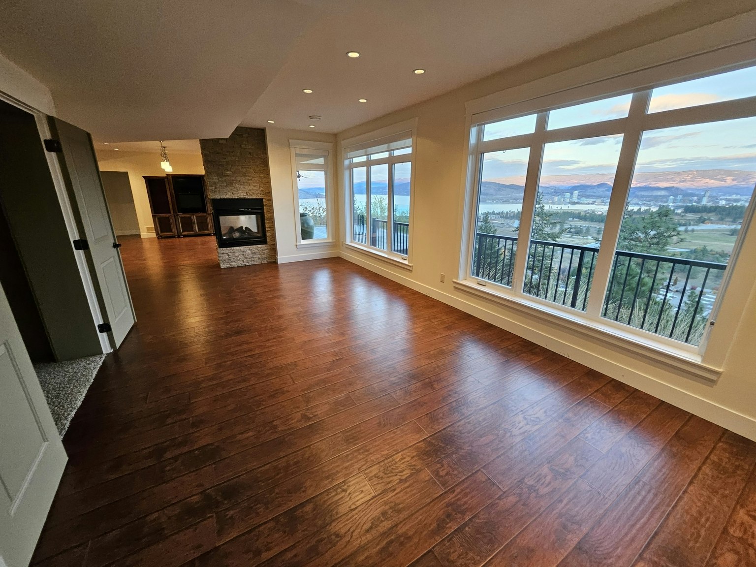 1887 Scott Crescent, West Kelowna, BC, V1Z 4B8 - 19