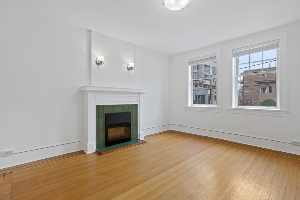 210-1009 West 10th Avenue, Vancouver, BC, V6H 1H9
