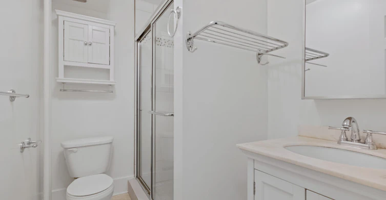 210-1009 West 10th Avenue, Vancouver, BC, V6H 1H9 - 7