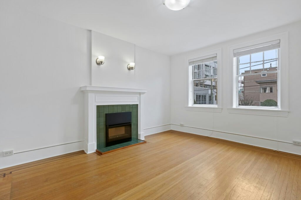 002-1009 West 10th Avenue, Vancouver, BC, V6H 1H9