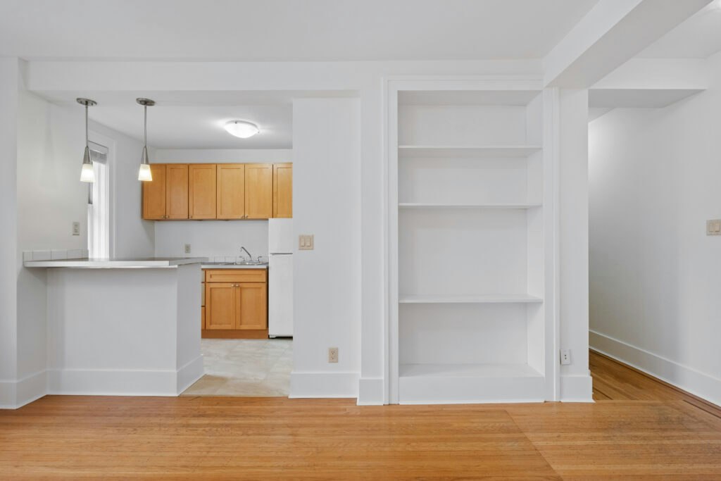 002-1009 West 10th Avenue, Vancouver, BC, V6H 1H9 - 3