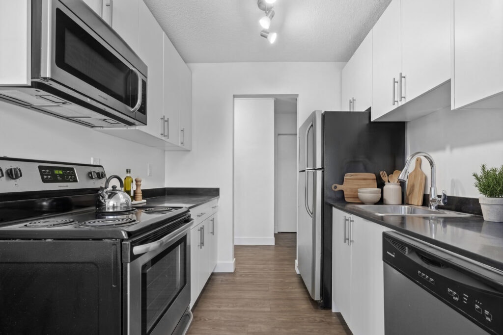 316-170 East 5th Street, North Vancouver, BC, V7L 4L4