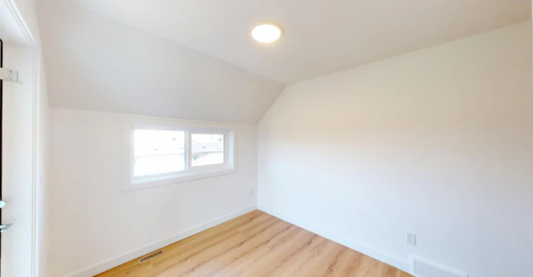 102-3528 3 Avenue NW, Calgary, AB, T2N 0M7 - 9