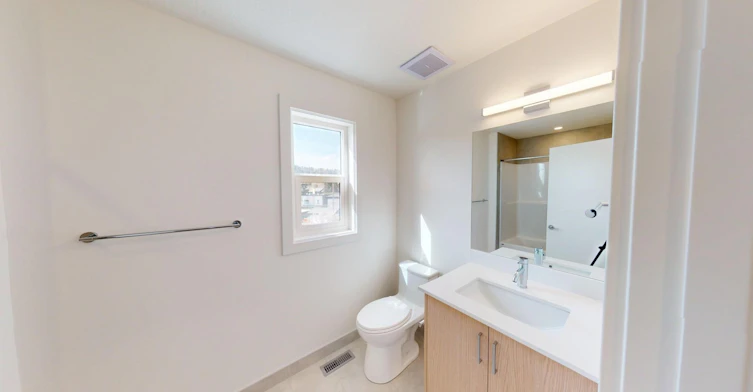 102-3528 3 Avenue NW, Calgary, AB, T2N 0M7 - 13