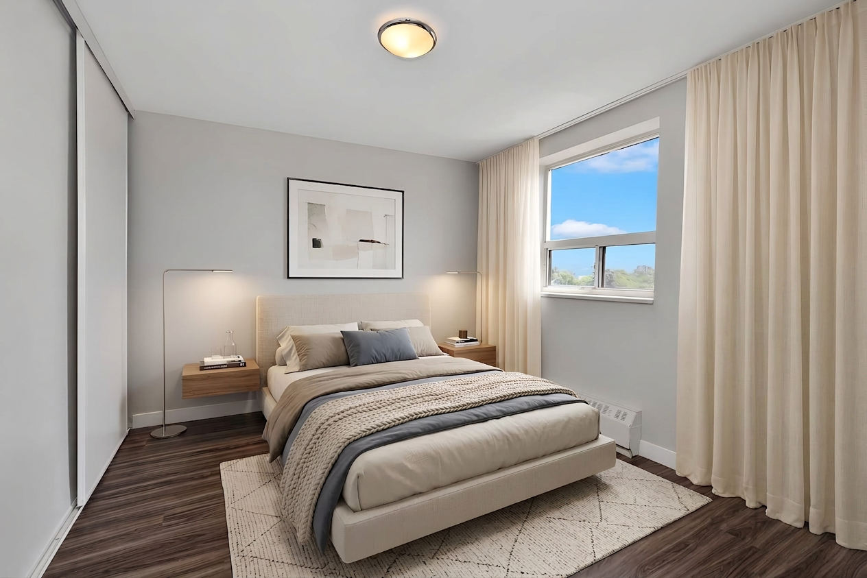 802-30 Central Parkway West, Mississauga, ON, L5B 1L1 - 4