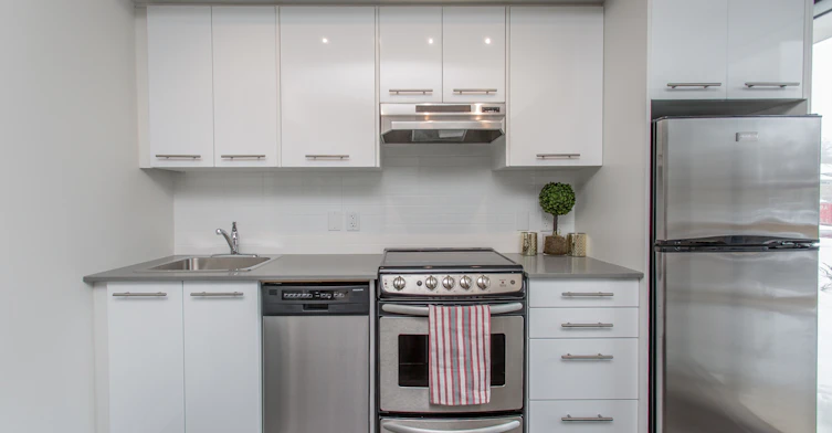 1855 Bloor Street, Mississauga, ON, L4X 0A5 - 2