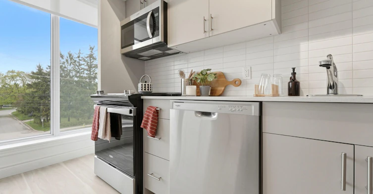 166 College Avenue West, Guelph, ON, N1G 1S4 - 5
