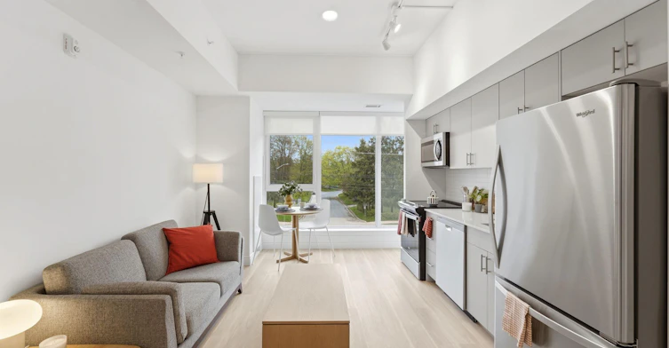 166 College Avenue West, Guelph, ON, N1G 1S4 - 4