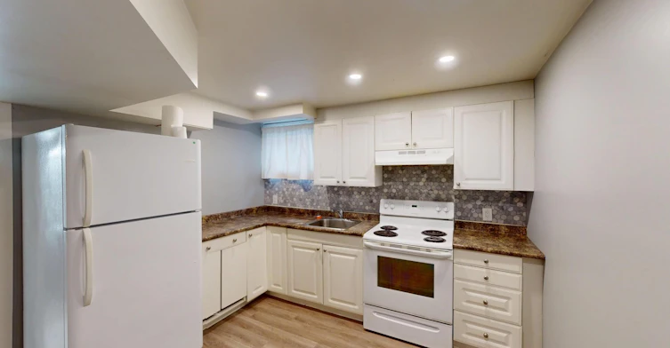 14720 104 Avenue Nw, Edmonton, AB, T5N 0X5 - 2