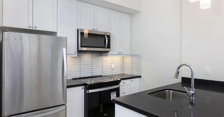 0102-1465 Lawrence Avenue West, Toronto, ON, M6L 1B2 - 3