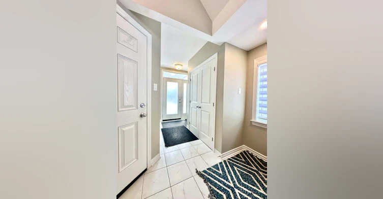309 Cosanti Drive, Ottawa, ON, K2S 2L1 - 2