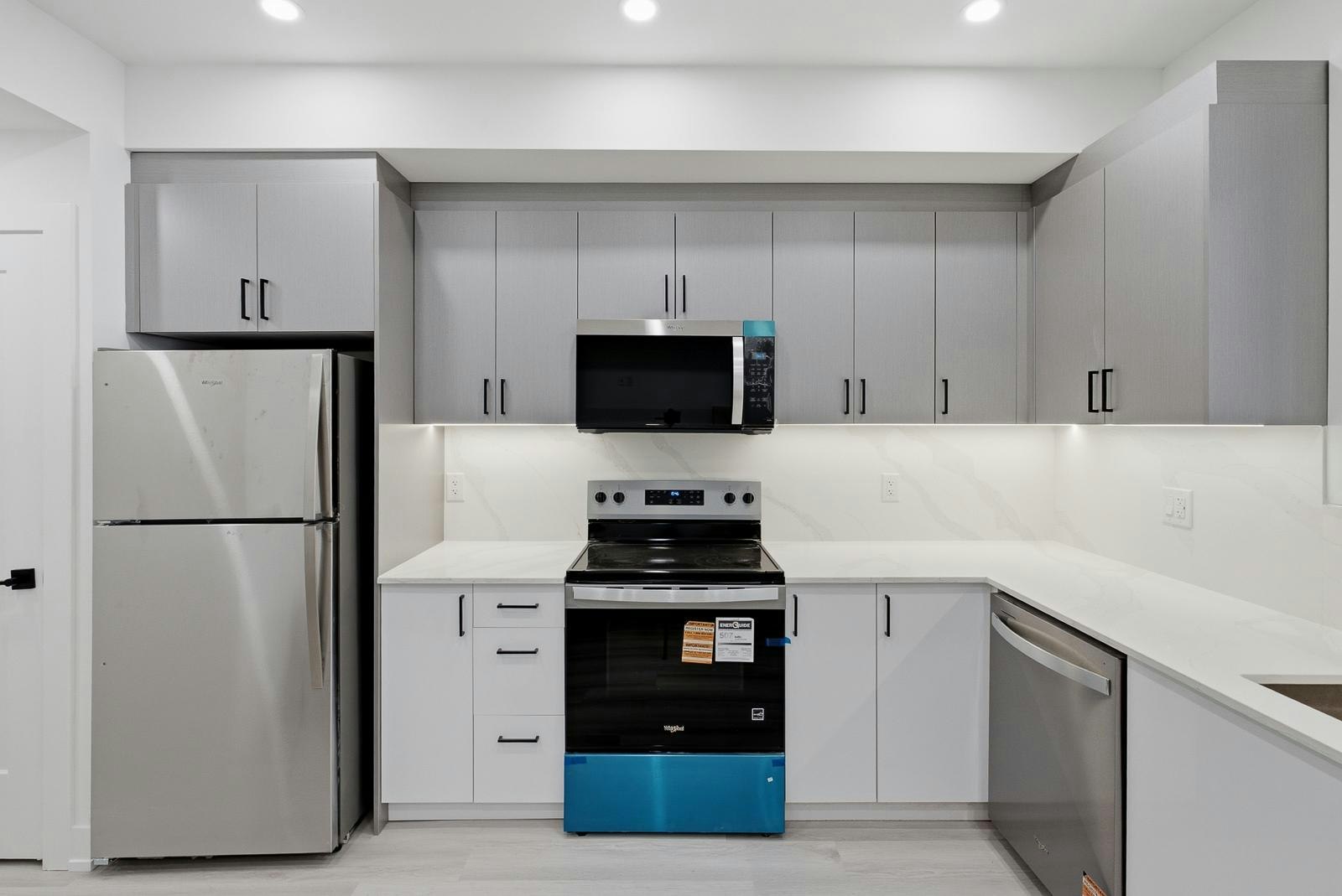 1-587 Oakwood Avenue, Toronto, ON, M6E 2X7 - 15