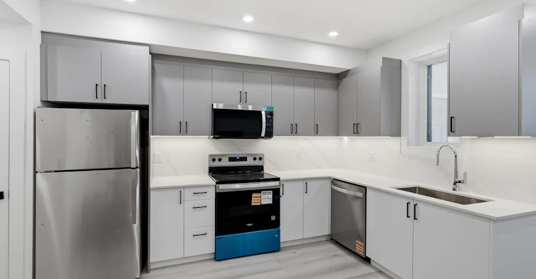 1-587 Oakwood Avenue, Toronto, ON, M6E 2X7 - 14