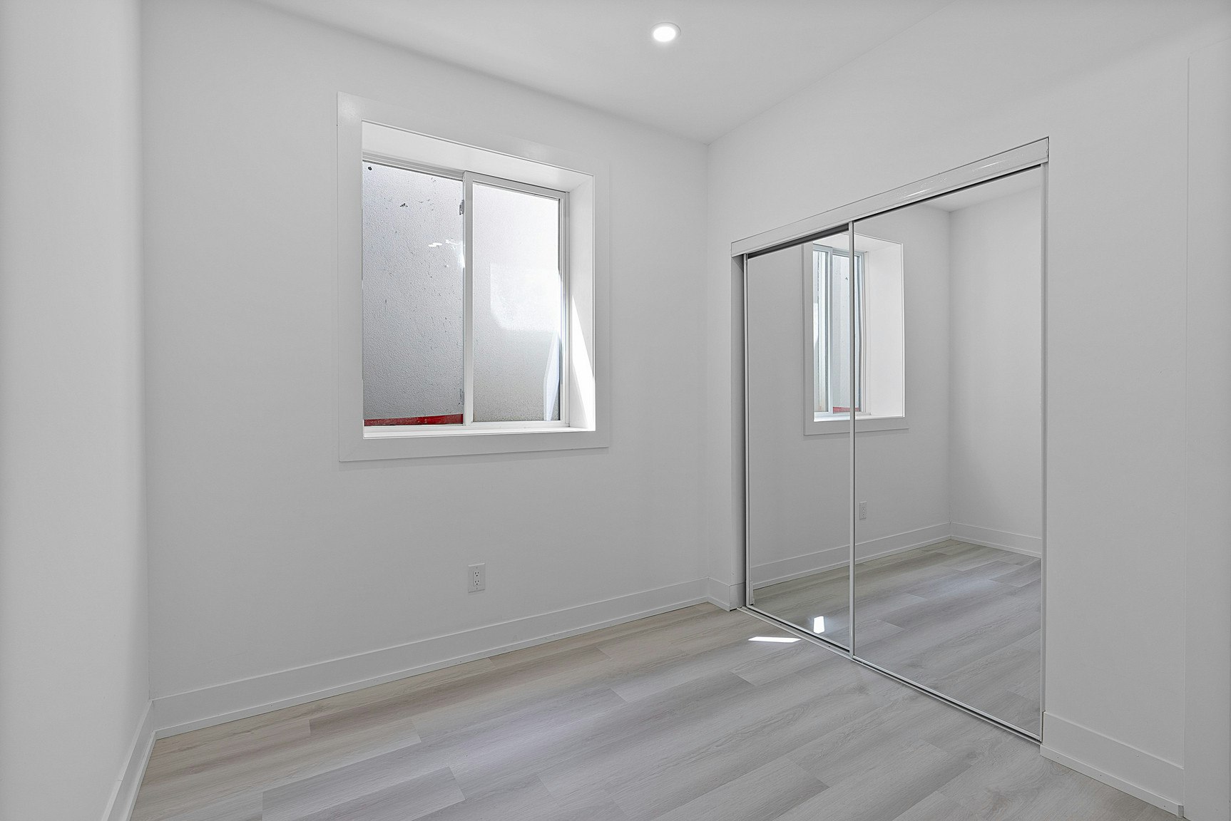 1-587 Oakwood Avenue, Toronto, ON, M6E 2X7 - 19