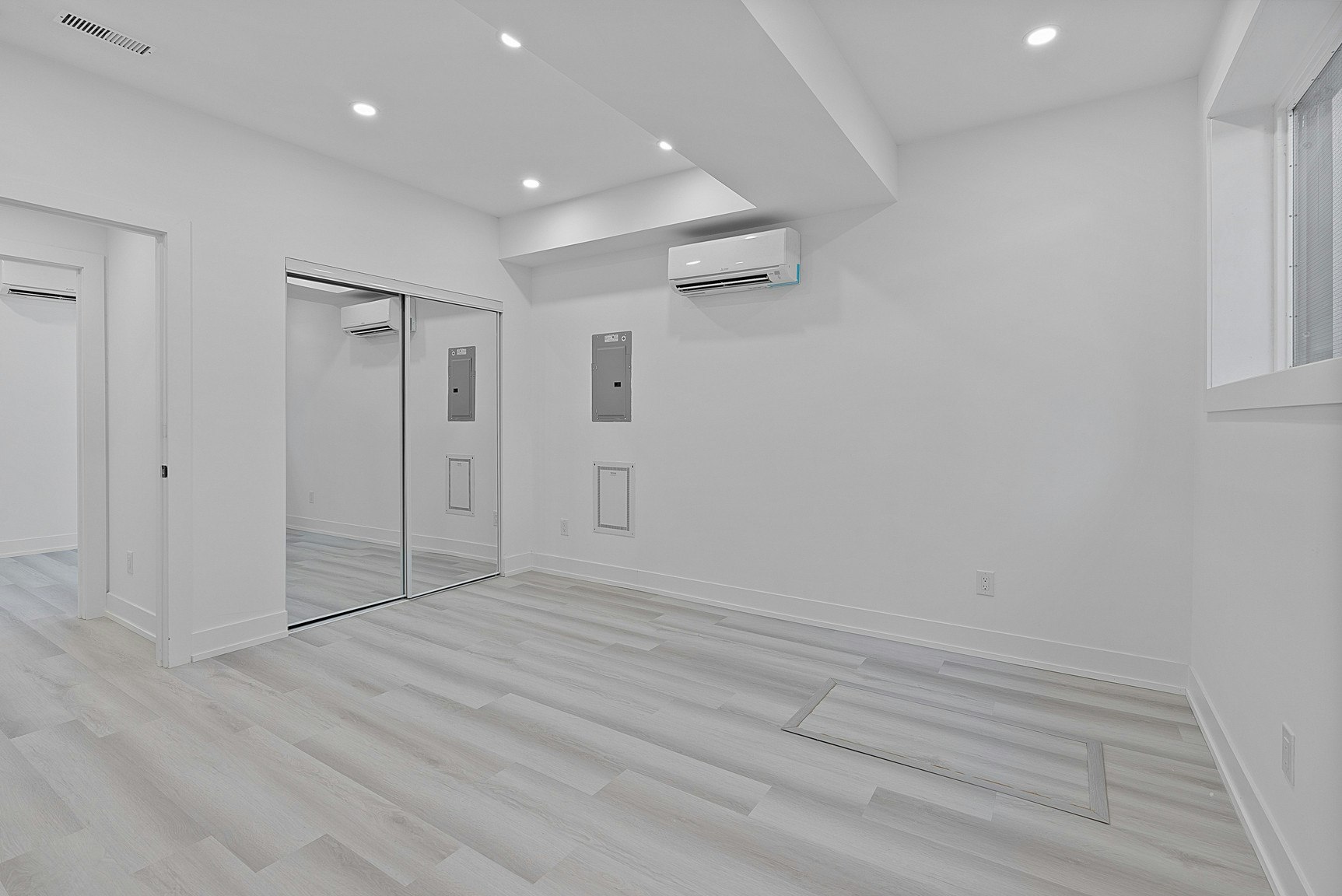 1-587 Oakwood Avenue, Toronto, ON, M6E 2X7 - 16