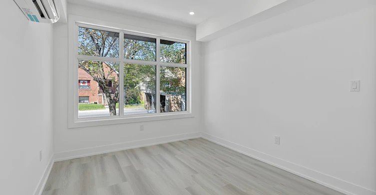 2-587 Oakwood Avenue, Toronto, ON, M6E 2X7 - 3