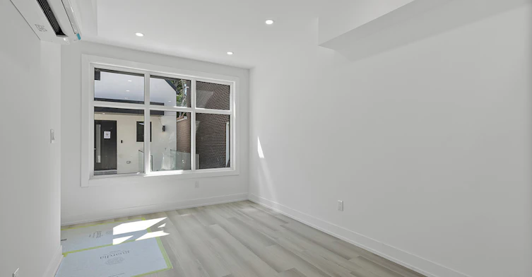 2-587 Oakwood Avenue, Toronto, ON, M6E 2X7 - 18