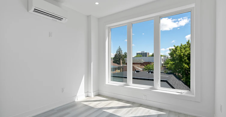 4-587 Oakwood Avenue, Toronto, ON, M6E 2X7 - 15