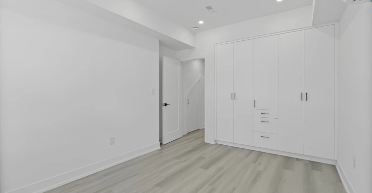 2-587 Oakwood Avenue, Toronto, ON, M6E 2X7 - 2