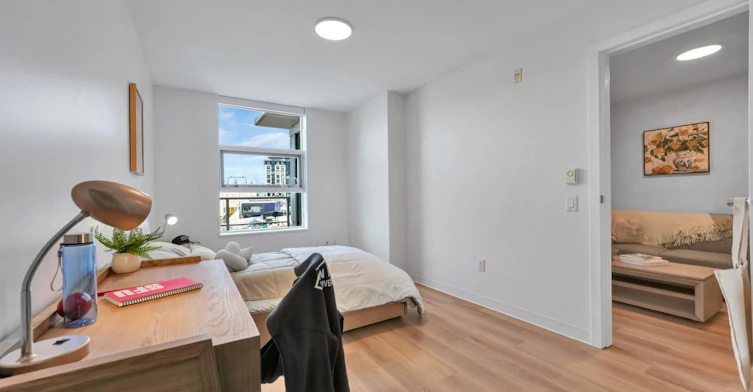 8950 University High Street, Burnaby, BC, V5A 4Y8