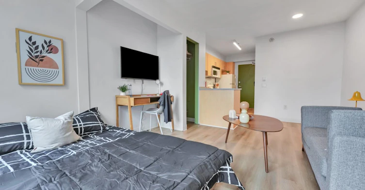 8950 University High Street, Burnaby, BC, V5A 4Y8 - 5