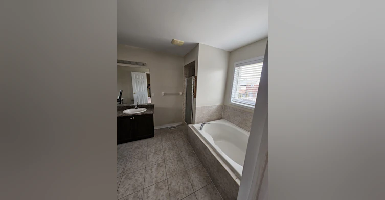 Upper-3 Kaufman Drive, Hamilton, ON, L0R 1C0 - 12