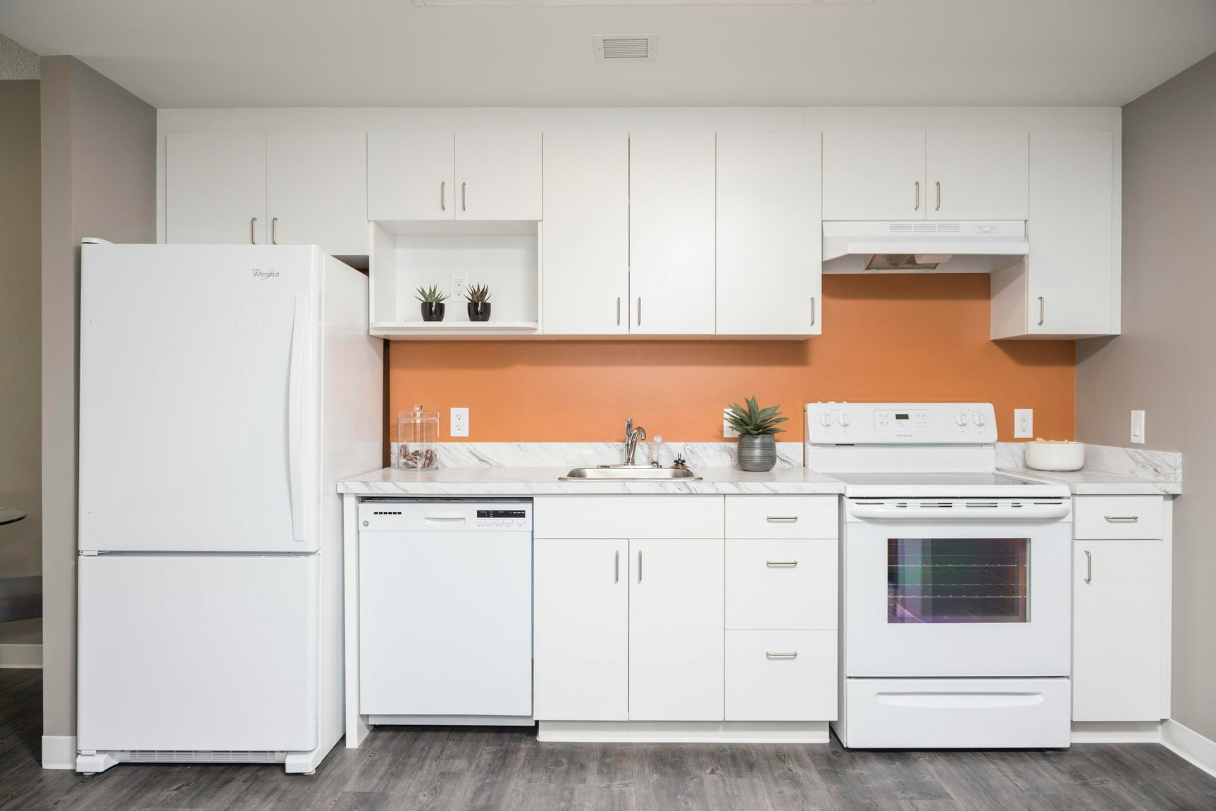 B1-320 Colony Street, Winnipeg, MB, R3C 0S8 - 2