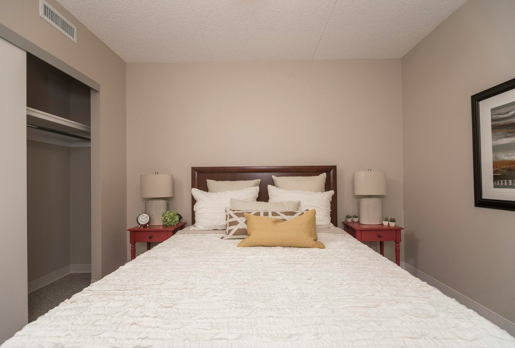 B1-320 Colony Street, Winnipeg, MB, R3C 0S8 - 9