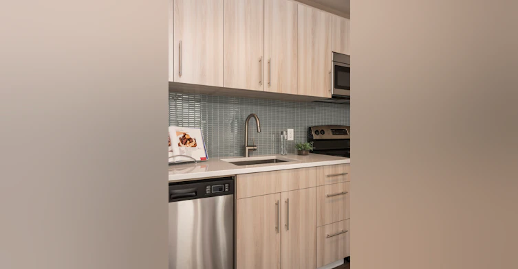 C1-320 Colony Street, Winnipeg, MB, R3C 0S8 - 3