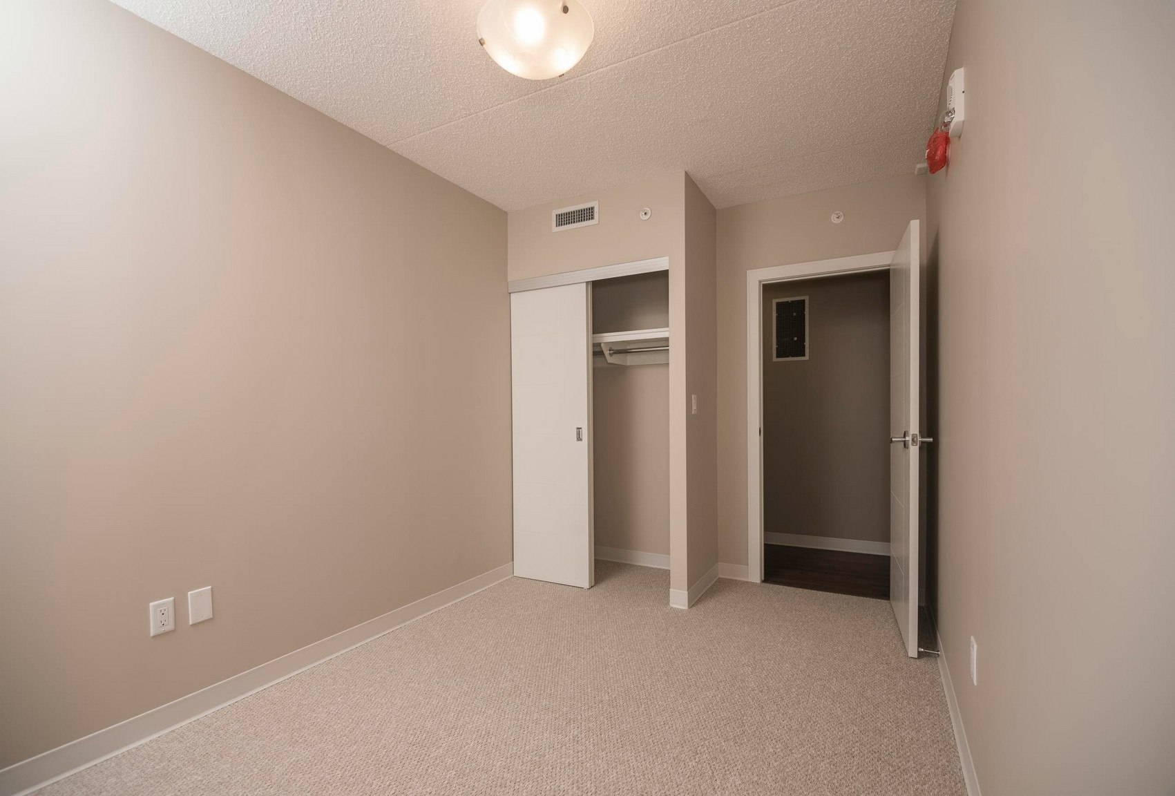 C1-320 Colony Street, Winnipeg, MB, R3C 0S8 - 8