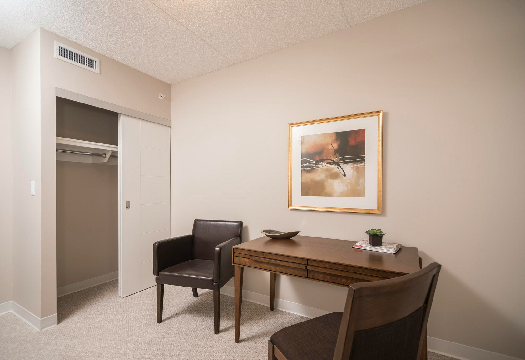 C1-320 Colony Street, Winnipeg, MB, R3C 0S8 - 6