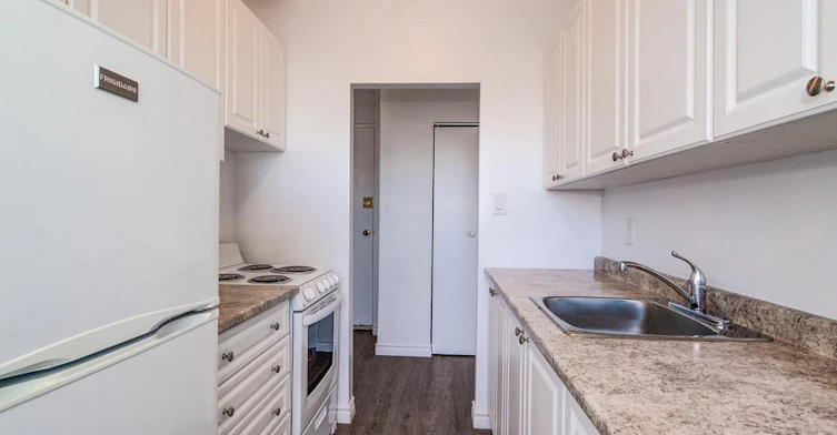 0103-872 Upper Gage Avenue, Hamilton, ON, L8V 4K6 - 10