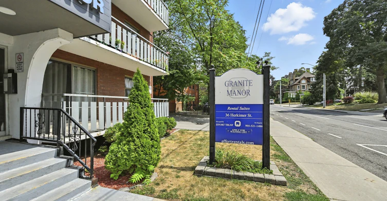 0103-36 Herkimer Street, Hamilton, ON, L8P 2G4 - 2