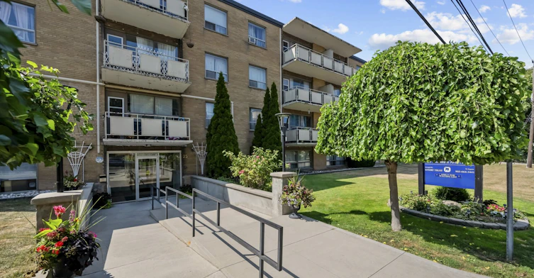 0115-25 Mountain Avenue N, Hamilton, ON, L8G 3N8 - 3