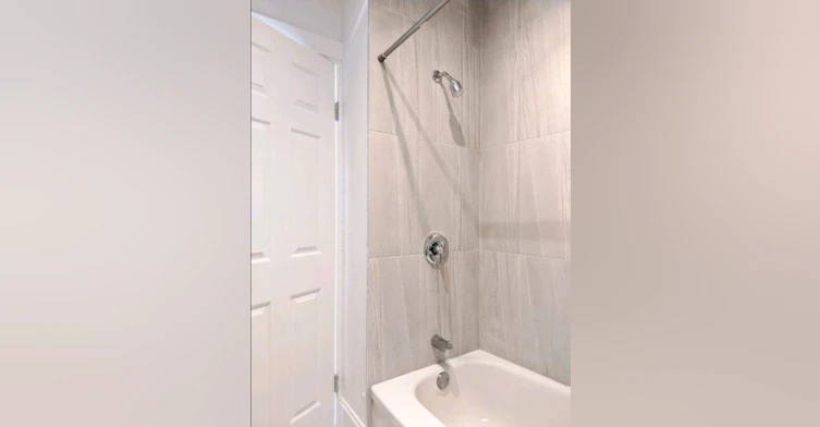 302-17 Louisa Street, Kitchener, ON, N2H 5L7 - 4
