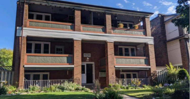 302-17 Louisa Street, Kitchener, ON, N2H 5L7 - 2