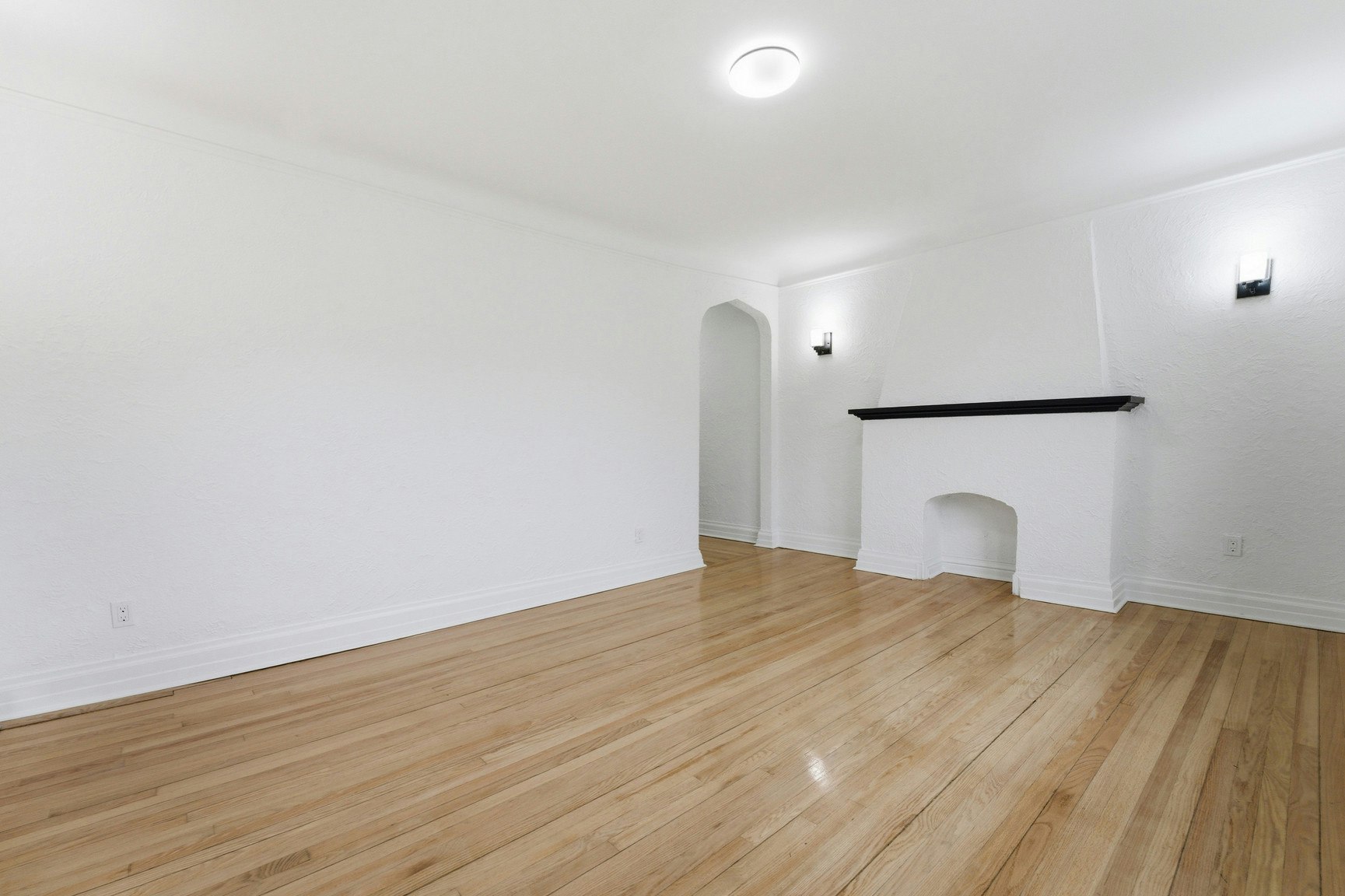 235 Cooper Street, Ottawa, ON, K2P 1L7 - 4