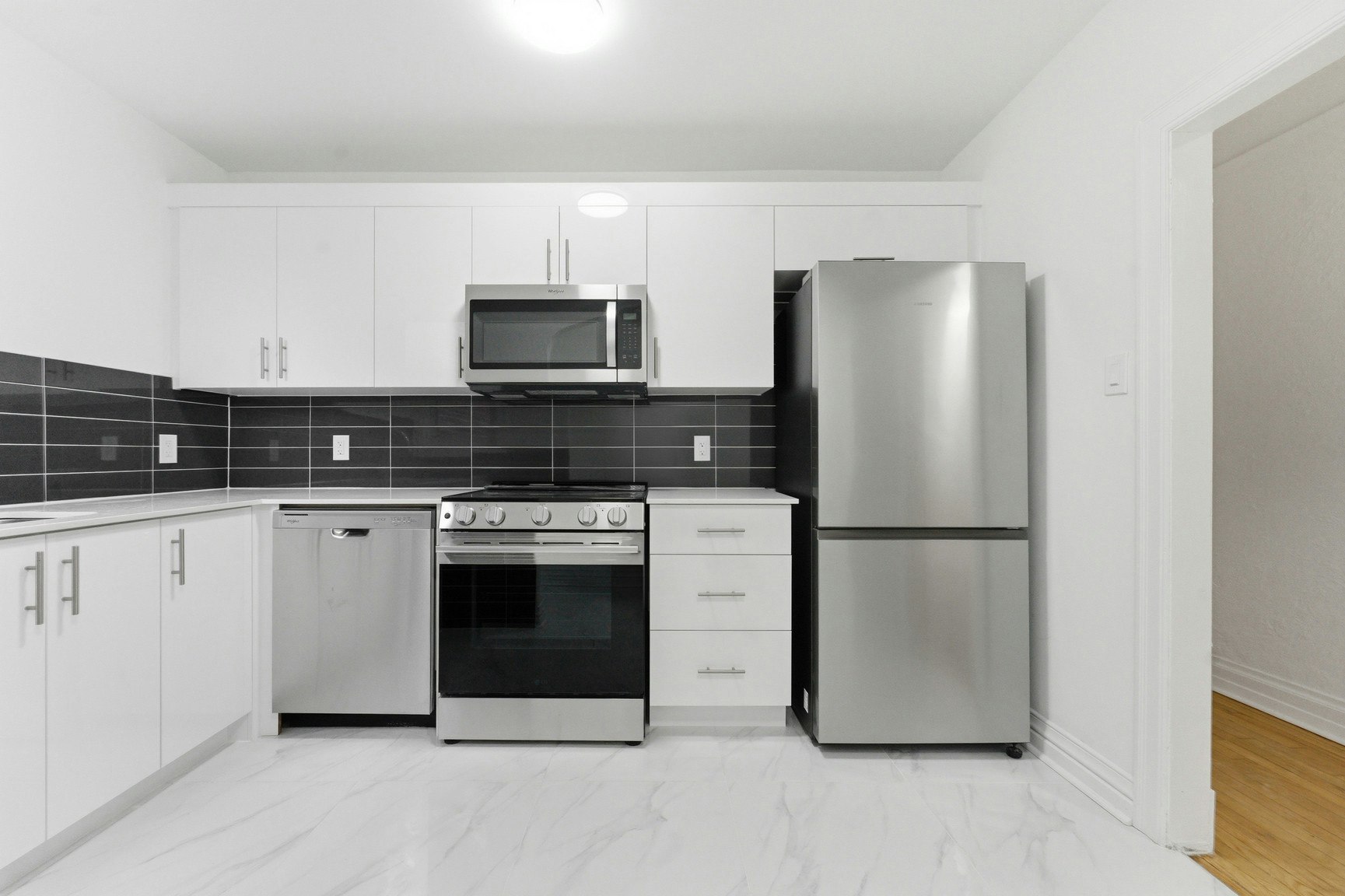 235 Cooper Street, Ottawa, ON, K2P 1L7 - 7